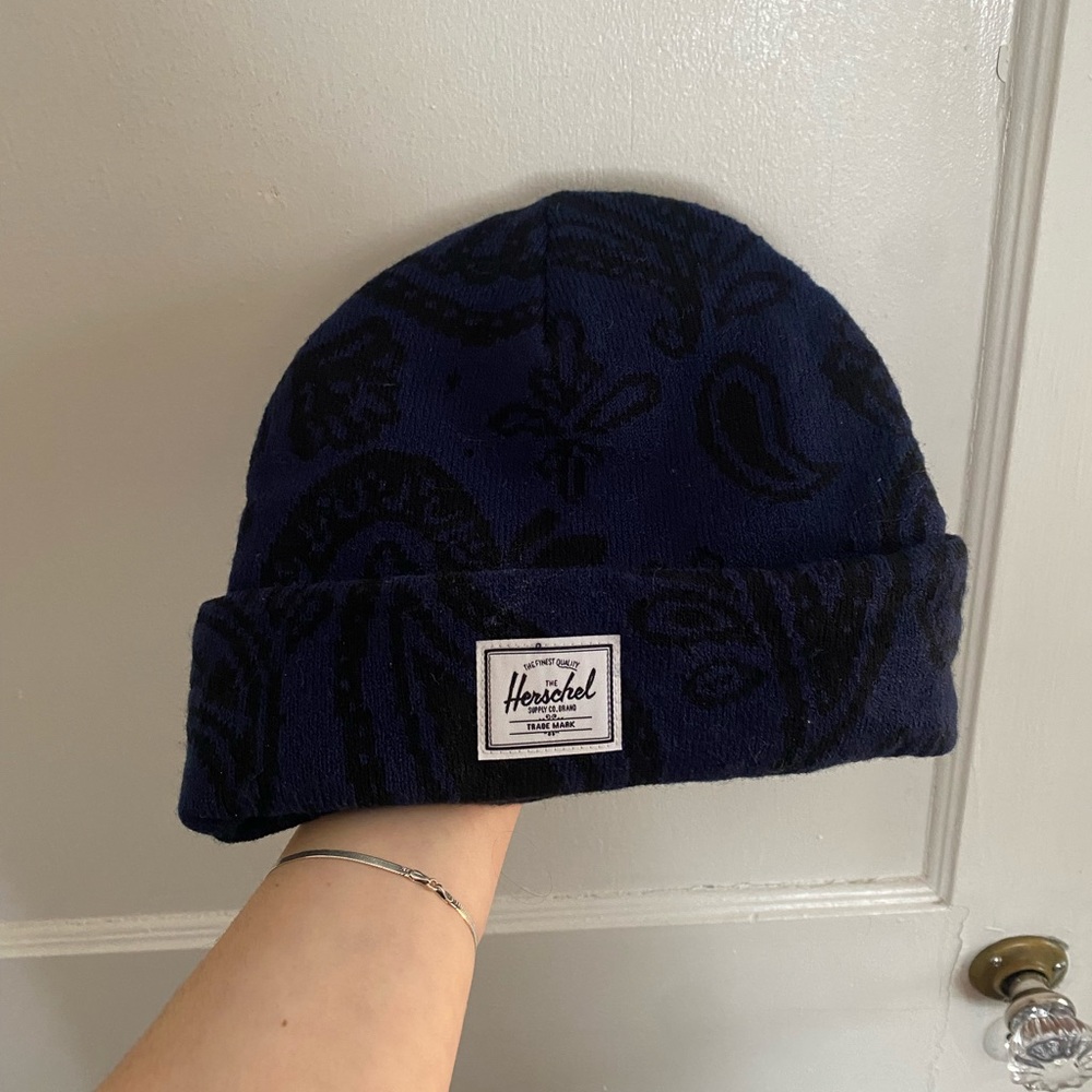 Hershel brand beanie. Black and blue paisley- NEVER WORN!